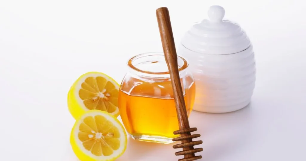 How to Remove Tan from Face Naturally: Home Remedies & Tips in Hindi